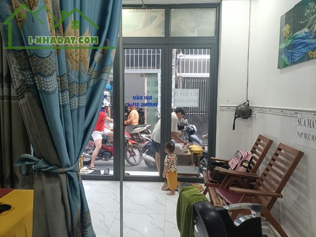 Nhà 2 tần lô 2 mặt tiền đường 22 Phước Long B TP. Thủ Đức - 2