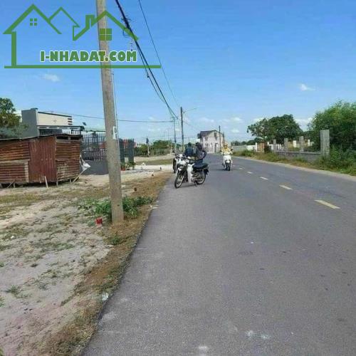 CHÍNH CHỦ GỬI BÁN LÔ ĐẤT 3 MẶT TIỀN TRỤC CHÍNH UBND XÃ LONG MỸ - 2