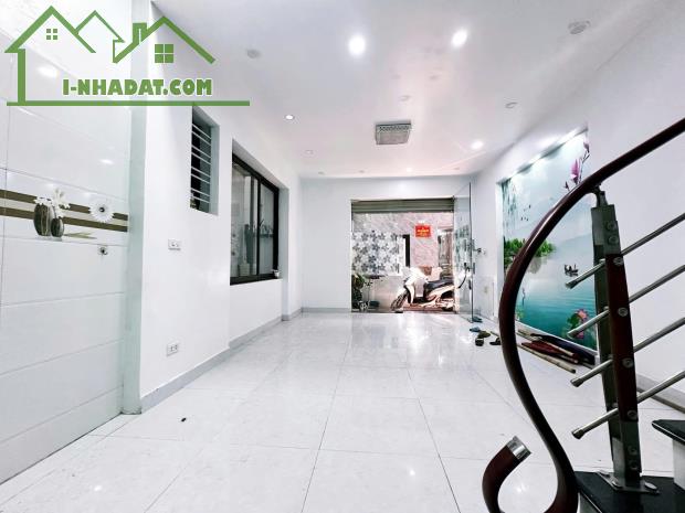 BÁN NHÀ LÂM TƯỜNG, TÔ HIỆU . Lê Chân. 2,39 tỷ, 5 tầng, 33,4 m.