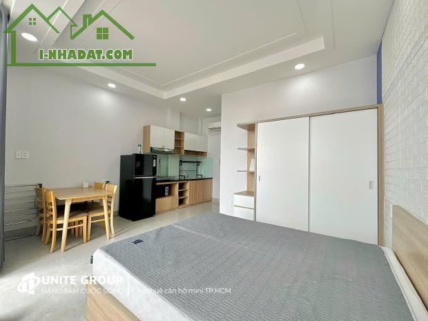 Căn hộ ban công full nội thất rộng 40m2 ở Nơ Trang Long gần chợ Bà Chiểu, Bình Thạnh - 2