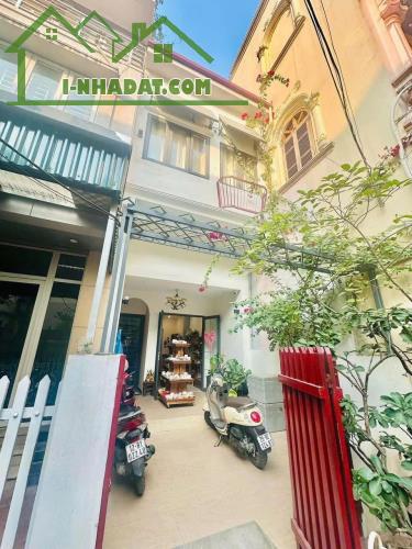 GIA ĐÌNH CẦN TIỀN BÁN GẤP NHÀ PHỐ LINH LANG ĐỘI CẤN 70M 2 TẦNG HƠN 12 TỶ KINH DOANH ONLINE - 1