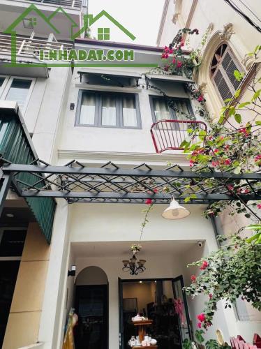 GIA ĐÌNH CẦN TIỀN BÁN GẤP NHÀ PHỐ LINH LANG ĐỘI CẤN 70M 2 TẦNG HƠN 12 TỶ KINH DOANH ONLINE - 3