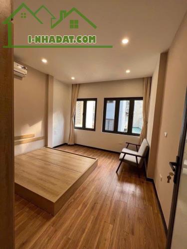 GIA ĐÌNH CẦN TIỀN BÁN GẤP NHÀ PHỐ LINH LANG ĐỘI CẤN 70M 2 TẦNG HƠN 12 TỶ KINH DOANH ONLINE - 4