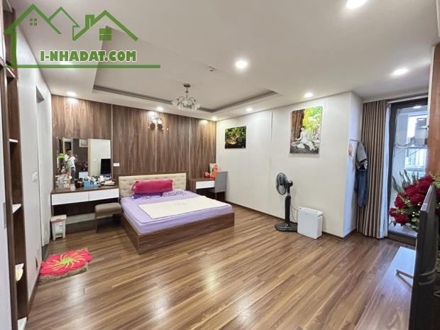 NHÀ MẶT PHỐ ĐỘI NHÂN–BA ĐÌNH, 4TẦNG x102M2–MT 7m CHỈ 50 Tỷ-PHỐ VIP KINH DOANH - 2