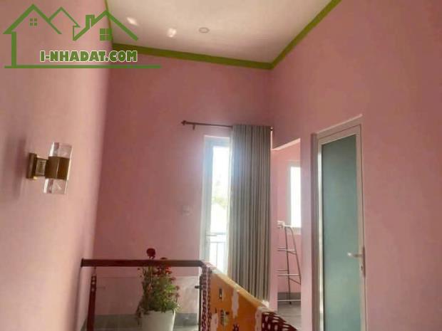 Nhà 1 lầu 1 trệt giá rẻ 2.4 tỷ/65 m2, đường ô tô - 3