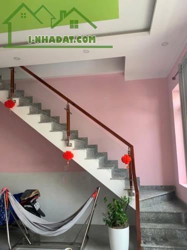 Nhà 1 lầu 1 trệt giá rẻ 2.4 tỷ/65 m2, đường ô tô - 5