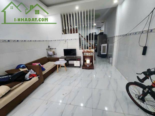 Gia đình cần bán nhanh căn nhà trêt 1 lầu phường Tân An Thủ Dầu Một - 2