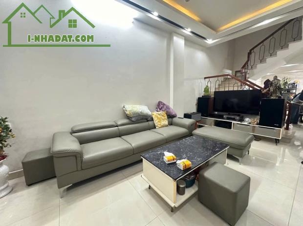 Nhà 4 tầng mặt ngõ 201 Lạch Tray - Cấp 3 Thăng Long, DT 42m Giá tỉ - 1