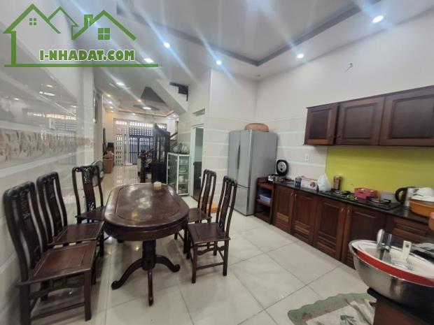Bán nhà 4 tầng, 60m², 4PN, 3WC, Q.9, 6.4 tỷ, sổ hồng - 2
