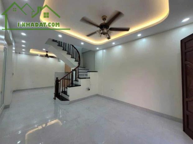 Hợp Lý Nhất Khu Vực - Lô Góc 4 Tầng Ôtô Đỗ - Gần Trường Chợ Xe Bus QL6 - 1