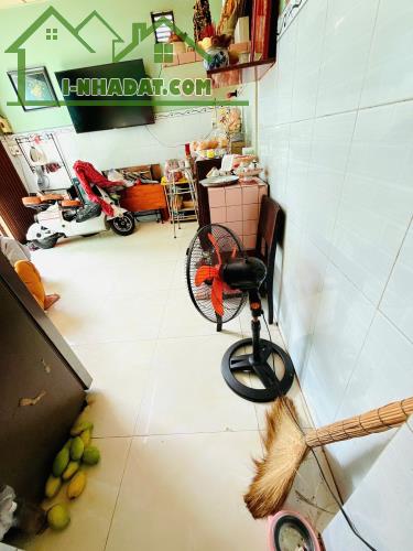 Bán nhà hẻm Hoài Thanh,P.14,Q.8,dt: 3,5 x 10 nhà xây 3 tầng 2 Tỷ 98. - 1