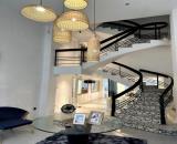 Gấp bán nhà Sài Gòn, 4 tầng, ngay Phạm Ngọc Thạch, dt 88m2, giá 24 tỷ.