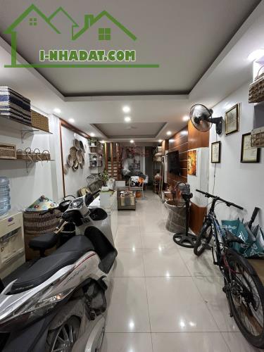 Bán nhà phố Thành Công 36m2, 5 tầng rất đẹp, ô tô tránh đỗ gần hồ Thành Công - 3