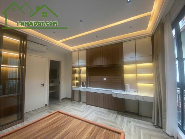 BÁN GẤP NHÀ 5 TẦNG THANG MÁY NGÔ THÌ SỸ, 33M GIÁ NHỈNH 8 TỶ, Ô TÔ GẦN - 2