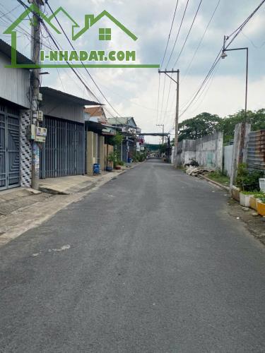 Nhà đẹp kp2 Trảng Dài gần chợ Phú Thọ, SR, TC, đường nhựa 6m thông, chỉ 2,8 tỷ