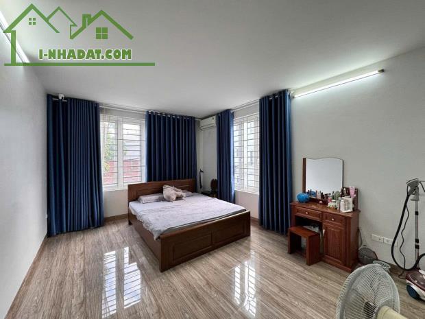 BÁN NHÀ ĐẸP CHÍNH CHỦ PHỐ NGUYỄN KHUYẾN , HÀ ĐÔNG 8 TỶ - 1