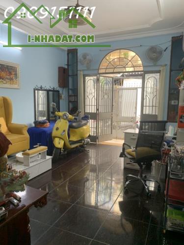 BÁN GẤP NHÀ 2 TẦNG- GẦN KHU HIM LAM- QUẬN 7- 75M2- CHỈ 8 TỶ - 2