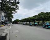 TIỆN XÂY CHDV – GIÁP QUẬN 1 – HẺM Ô TÔ 7 CHỖ THÔNG – 93M² – NGANG KHỦNG 6,3M