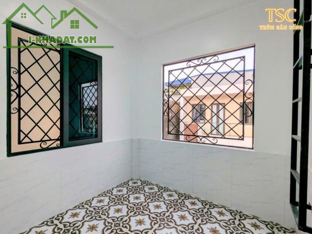 Chuyển nhượng căn nhà xây mới, độc lập, sân cổng riêng  tại Phố Cấm, Lê Lợi, Ngô Quyền, - 2