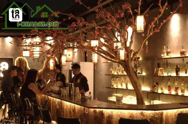 Cần sang nhượng Quán Rooftop Bar được đầu tư tâm huyết; đã hoạt động hơn 2 năm. - 1