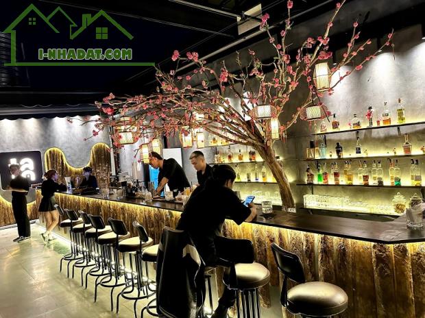 Cần sang nhượng Quán Rooftop Bar được đầu tư tâm huyết; đã hoạt động hơn 2 năm. - 4