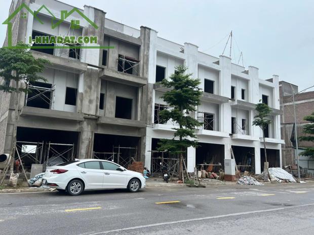 ► CHÍNH CHỦ BÁN LÔ GÓC 2 MẶT TIỀN - VỊ TRÍ ĐẮC ĐỊA TRỤC CHÍNH ĐỒNG VĂN. - 1