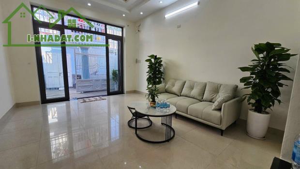 Bán nhà gần biển-DT56m2-2tầng-2PN-vĩnh Hải -Nha Trang - chỉ 3ty5  ( hàng hiếm) - 1