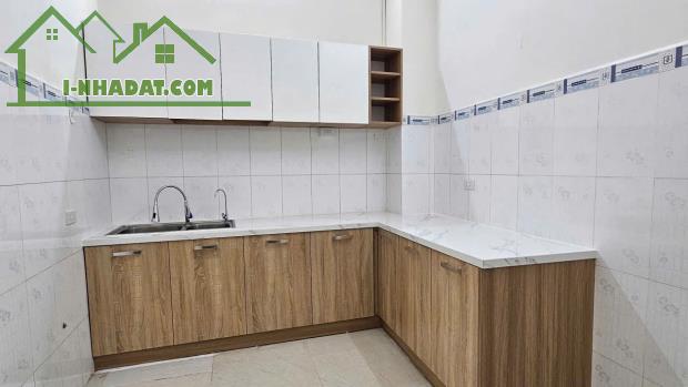 Bán nhà gần biển-DT56m2-2tầng-2PN-vĩnh Hải -Nha Trang - chỉ 3ty5  ( hàng hiếm) - 3