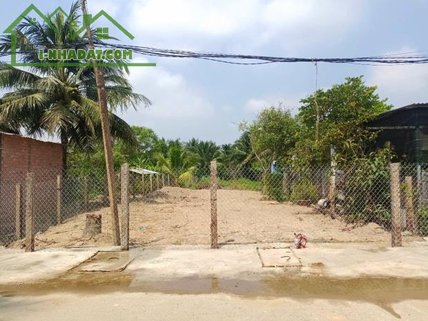 Chủ cần bán nhanh lô đất gần chợ Lạc An giá chỉ hơn 3tr Ninh Thọ Ninh Hòa 0985451850