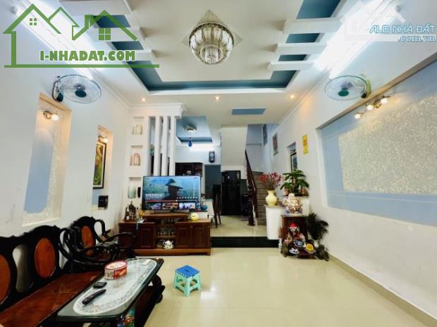 BÁN NHÀ hẻm ôtô LÊ LỢI TP. VŨNG TÀU CÓ PN TẦNG TRỆT GIÁ TỐT 4 TỶ TL