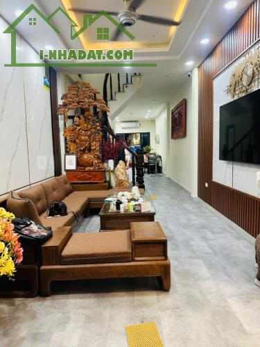 BÁN NHÀ LAI XÁ PHÂN LÔ,Ô TÔ TRÁNH,VỈA HÈ,KINH DOANH,GIÁ 10.3 TỶ