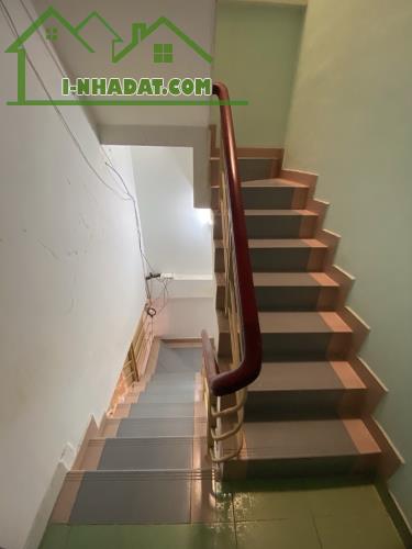 CẦN TIỀN BÁN GẤP NHÀ HXH NGUYỄN THỊ TẦN, P2 Q8, Dt: 50m2( 4 X 12m) 3TẦNG, Chỉ 8.8 Tỷ - 3