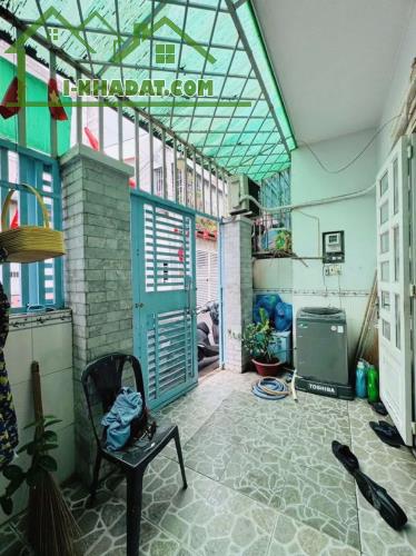 Bán nhà hxh thông 49m2-2tang Tân Thới Hiệp 20 Q12 ,liền kề Giáo Xứ Tân Hưng, 4 tỷ nhỉnh - 4