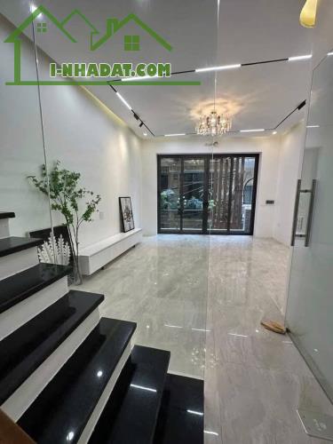 SIÊU PHẨM PHÂN LÔ QUÂN ĐỘI – Ô TÔ  tại Lê Trọng Tấn, Thanh Xuân