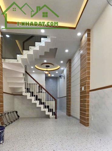 Nhà Đẹp 4 tầng, Hẻm Xe Hơi, Âu Cơ, Tân Bình, 40m2, chỉ 6.9 tỷ TL
