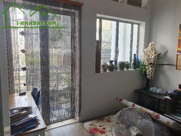 Cần ra gấp nhà Ngộp Bank Lê Văn Sỹ ỷ, phường 11, Phú Nhuận,61.6m2( 4X 15.3) 8.5 T