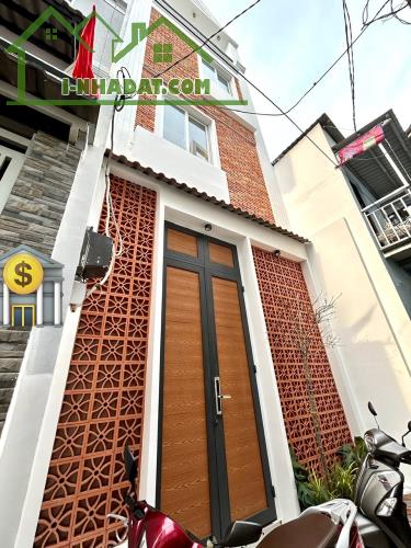 CHÍNH CHỦ BÁN NHÀ KHÁNH HỘI - NHÀ ĐẸP- ĐI VÀI BƯƠC RA GẶP XE HƠI- THÔNG RA TÔN THẤT