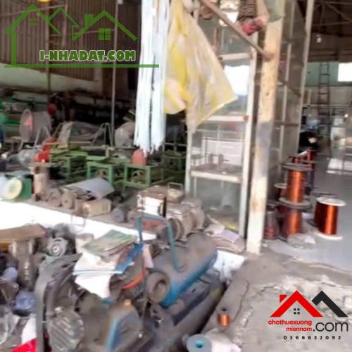 Cho thuê mặt bằng, xưởng sản xuất 850m² gần cây xăng Kim Hằng, Tân Uyên, BD. Giá rẻ. Liên