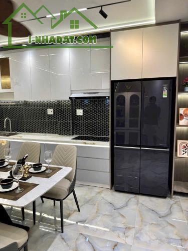 🔰 GIẢM SÂU 400TR CÒN BỚT LỘC - NHÀ ĐẸP HXH ĐỖ CỔNG - QUANG TRUNG - EMART2 - DT45M² - 1