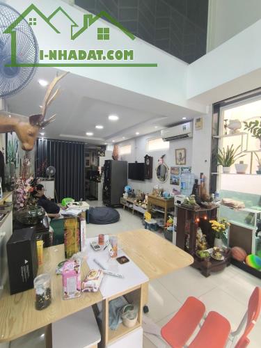 Nhà bán Hậu Giang phường 5 Quận 6 . 5 lầu Mới . DTSD 160m2 ngay Trung Tâm chợ Lớn - 1