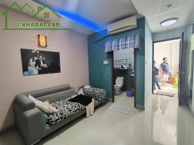 Nhà bán Hậu Giang phường 5 Quận 6 . 5 lầu Mới . DTSD 160m2 ngay Trung Tâm chợ Lớn - 2