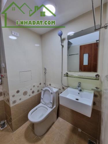 Cần bán căn chung cư khu đô thị Định Công,an ninh đảm bảo đầy đủ tiện tích,65m 2 ngủ - 1