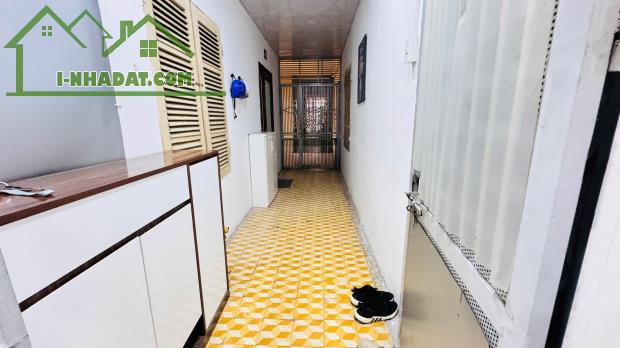 Cần bán căn chung cư khu đô thị Định Công,an ninh đảm bảo đầy đủ tiện tích,65m 2 ngủ - 2