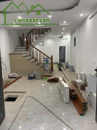 Rẻ + rộng + đẹp nhà 4T*41m2, ngay trục QL6 cách bến xe YN 10p đi xe ngõ rộng ô tô đỗ cửa - 1