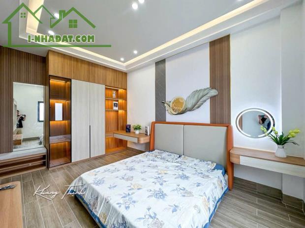 NHÀ PHỐ TUYỆT ĐẸP CÓ HẺM KĨ THUẬT BÊN HÔNG CỰC THOÁNG - KDC HỒNG LOAN - 4