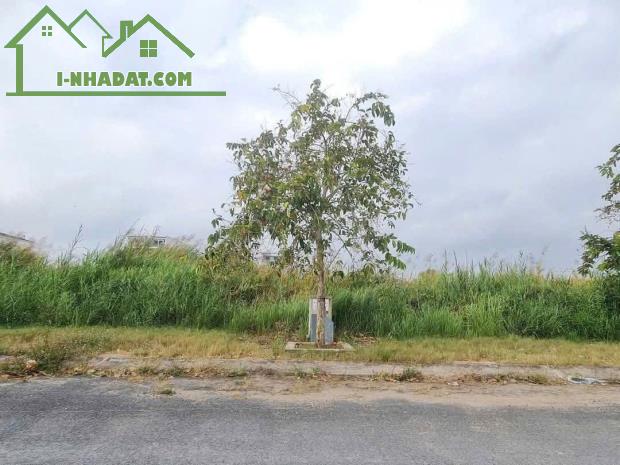 Chủ gửi BÁN NỀN 45 ĐƯỜNG B3 KDC TÂN PHÚ - GIÁ 1 TỶ 750 TR- LH 0949946604 QUÝ