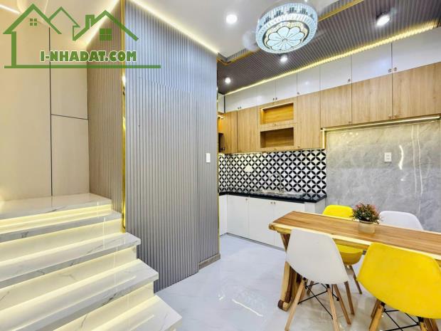 Nhà đẹp không tì vết - Gần chợ Thạch Đà - Gò Vấp - Giá 3.9 tỷ - 2
