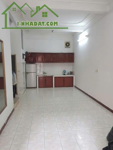 Cho thuê nhà nguyên căn ngõ Gốc Đề, 3 tầng x 40m2, 3 phòng ngủ, 7.5 Triệu/tháng - 2
