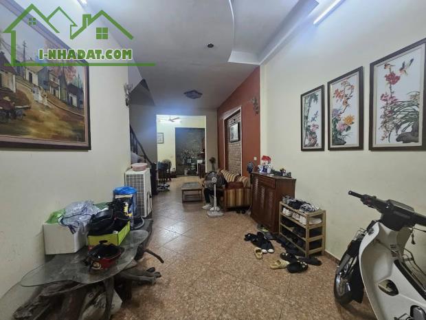 HÓT HÍT TÂY HỒ - NGÕ RỘNG THẲNG TẮP - Ô TÔ VÀO NHÀ - HOANG HOA THÁM - SỔ ĐỎ NÉT LUÔN - - 2