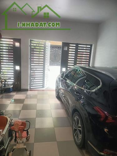 Bán nhà phố Nguyễn Ngọc Nại DT: 41m x 7tầng MT:4m Ôtô 7 chỗ vào nhà - 1